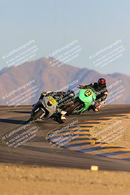 media/Dec-16-2023-CVMA (Sat) [[bb38a358a2]]/Race 13 Amateur Supersport Middleweight/